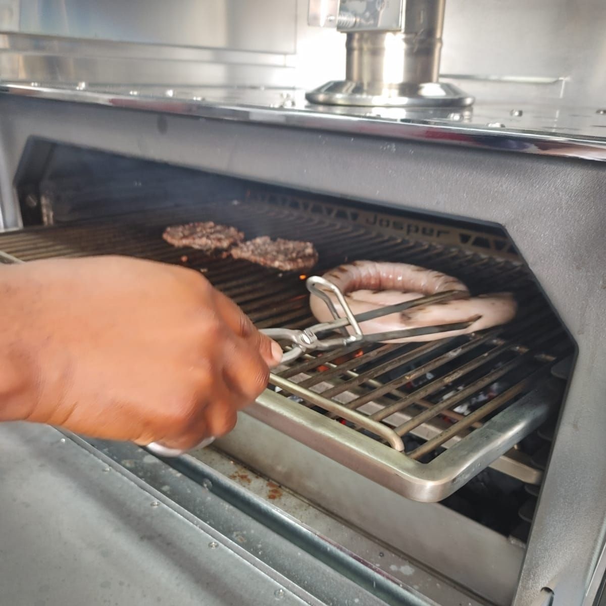 Josper charcoal oven in a fastfood container