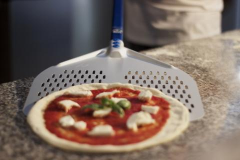 Aluminum Rectangle Perforated Pizza Peel Ø 33 cm. Handle 120