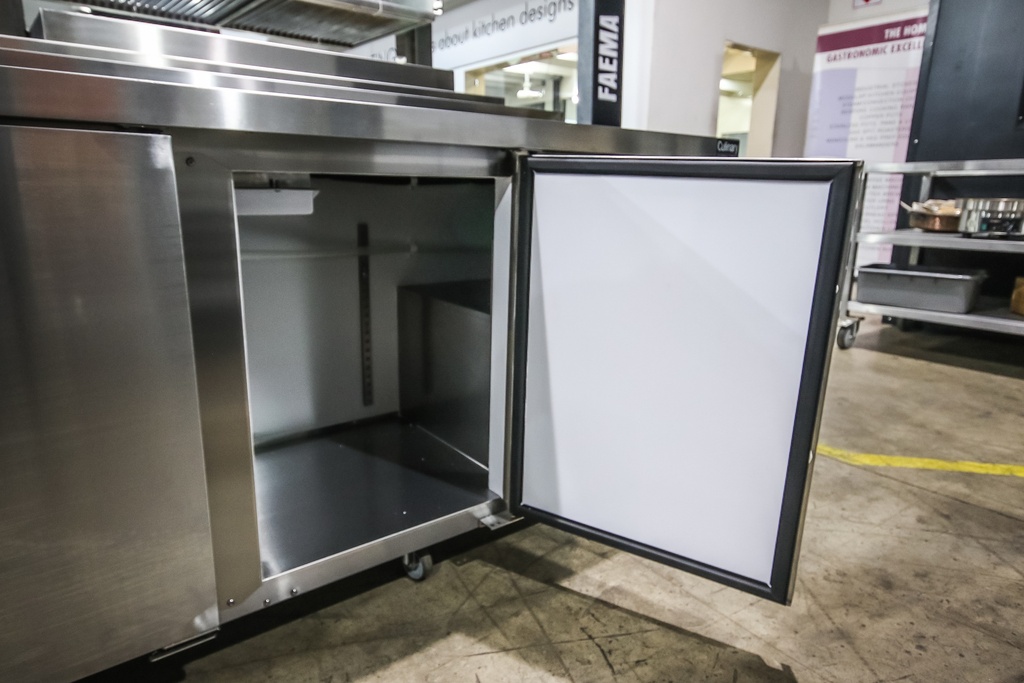 3.5 Stainless Steel Door Underbar Fridge With Splashback