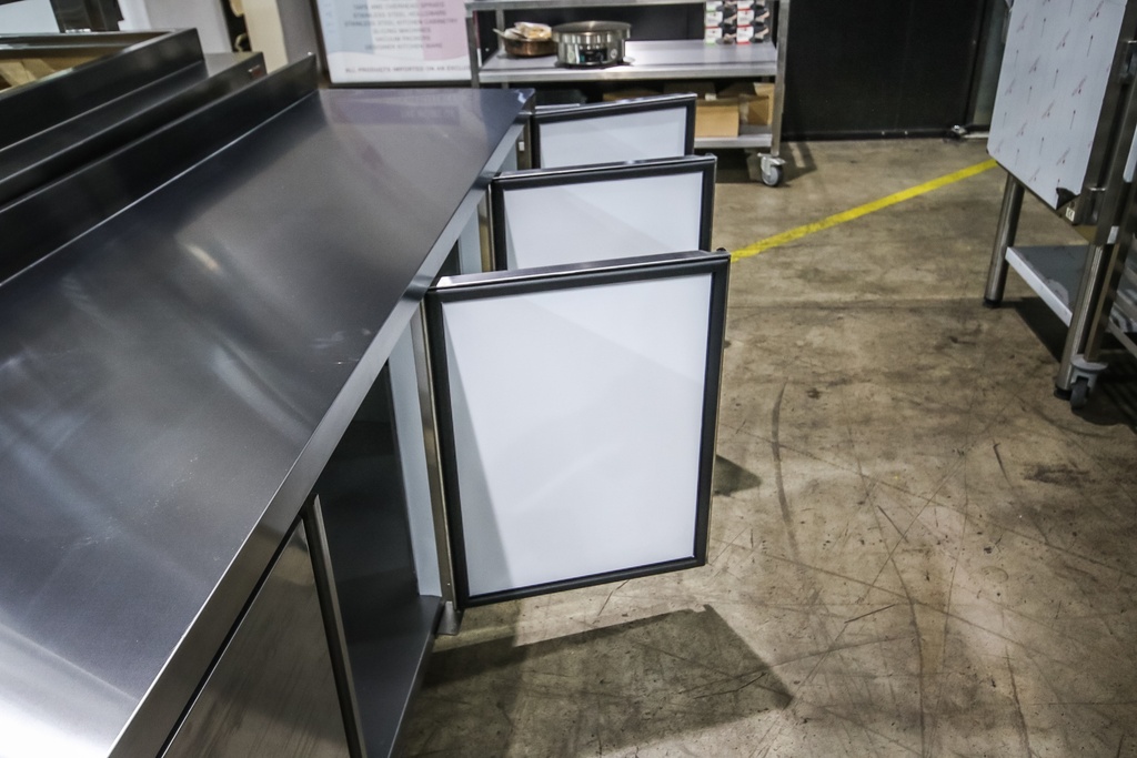 3.5 Stainless Steel Door Underbar Fridge With Splashback